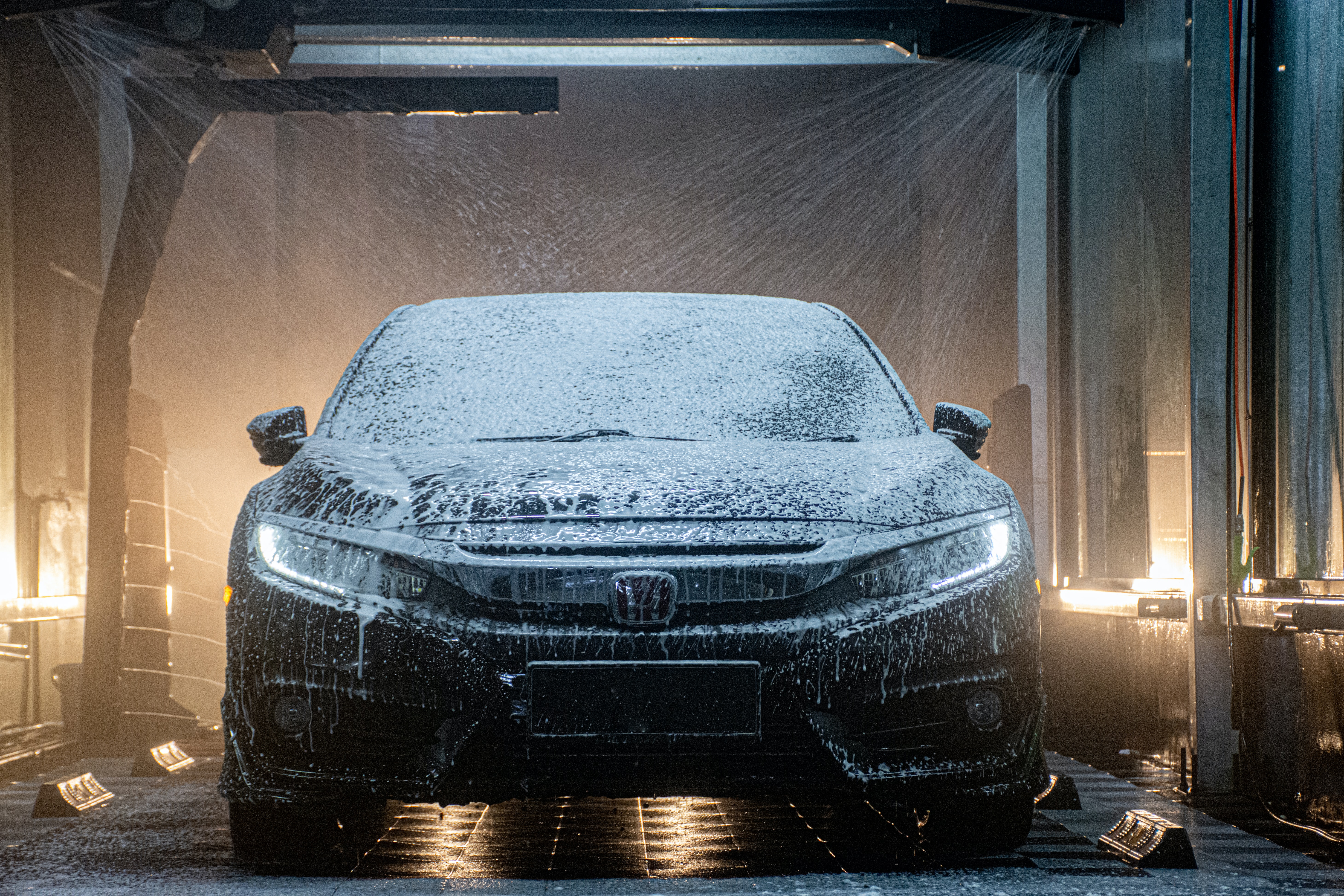 car washed by lavage machine